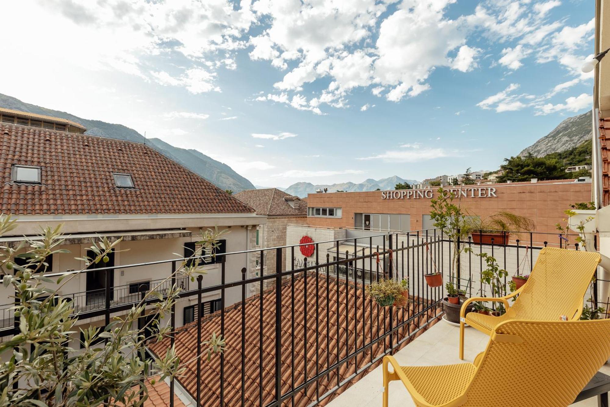 Kotor Central Point Buitenkant foto